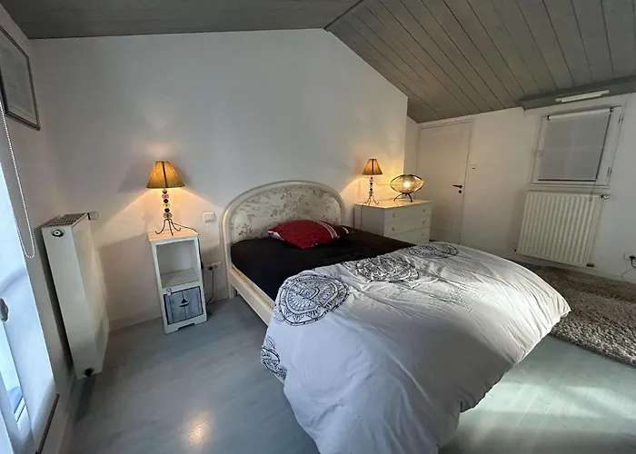 Villa Gu000-07l - 4 Pieces - 6 Couchages La Gueriniere