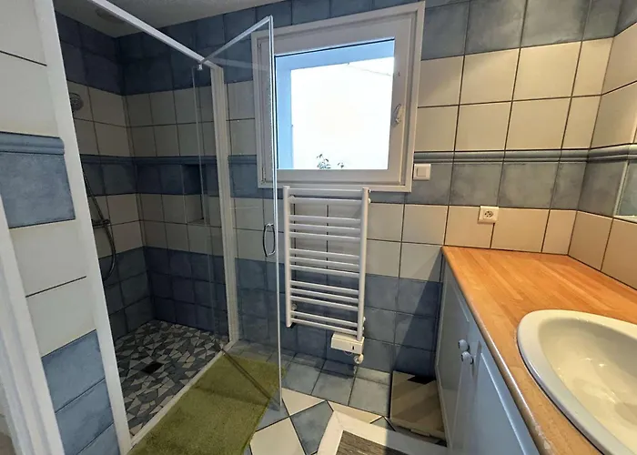 Gu000-07l - 4 Pieces - 6 Couchages Villa *